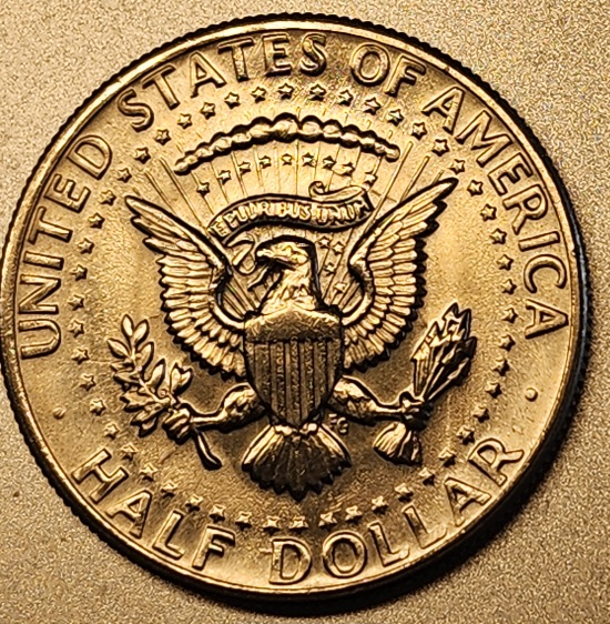 1971-D-Kennedy-Half-Dollar-Faint-W-And-Die-Chip-S